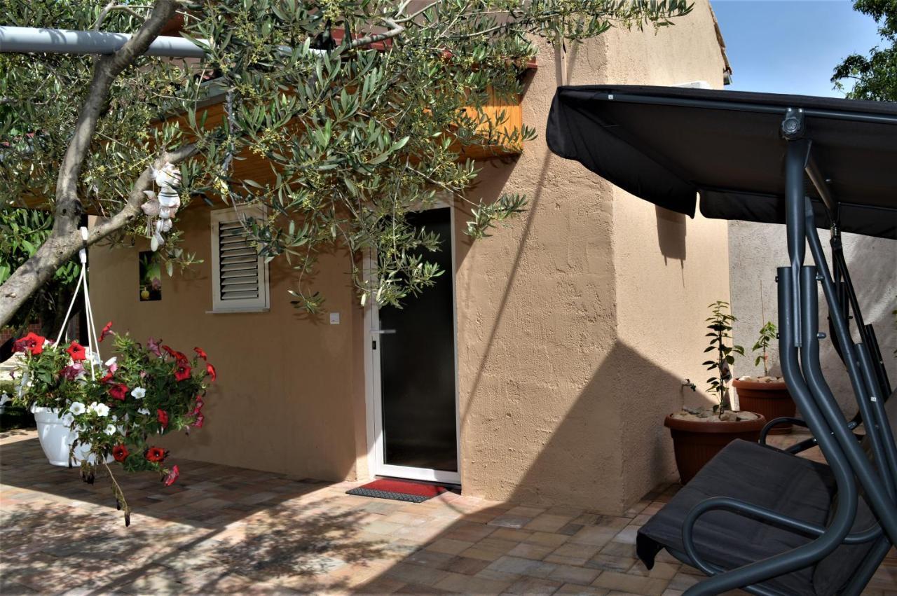 Studio Apartments Luka Biograd - Benkovac Luaran gambar